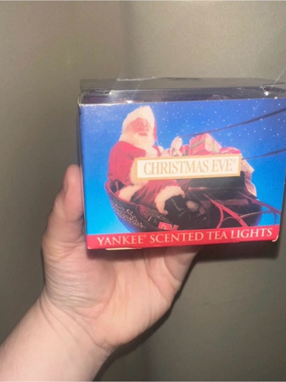 Vintage yankee candle tea lights Christmas Eve scent 12 count new
